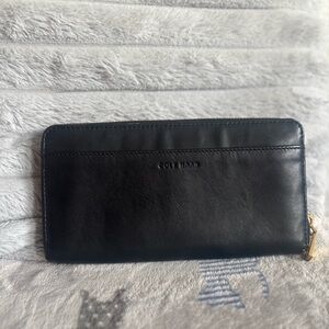 Cole haanBlack Leather Wallet